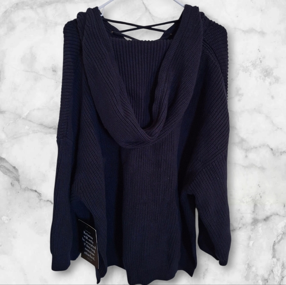 Tuckernuck Navy Knit Declan Pullover - Picture 5 of 5